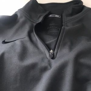 Nike quarter zip top
